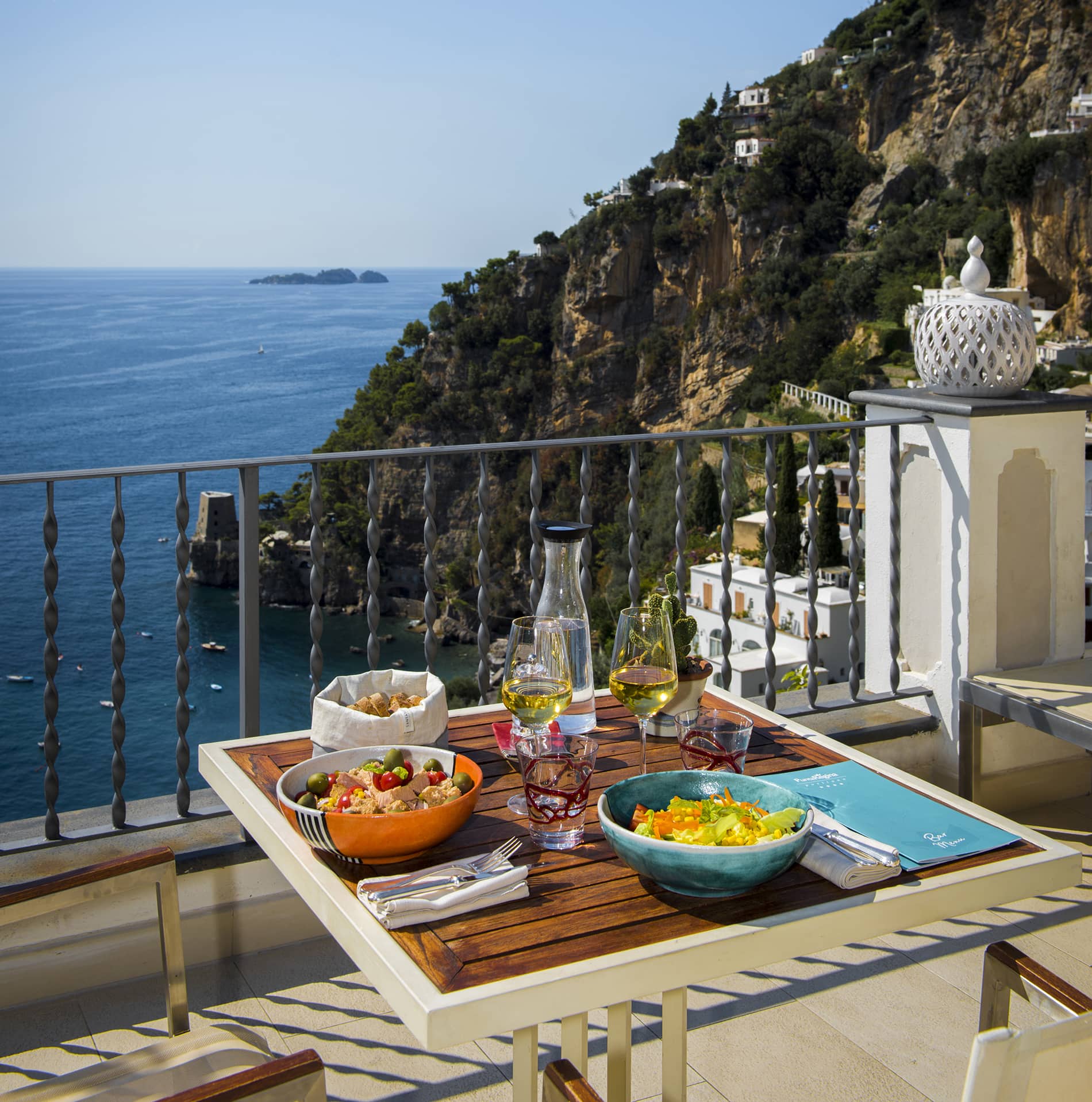 MENU POOL BAR